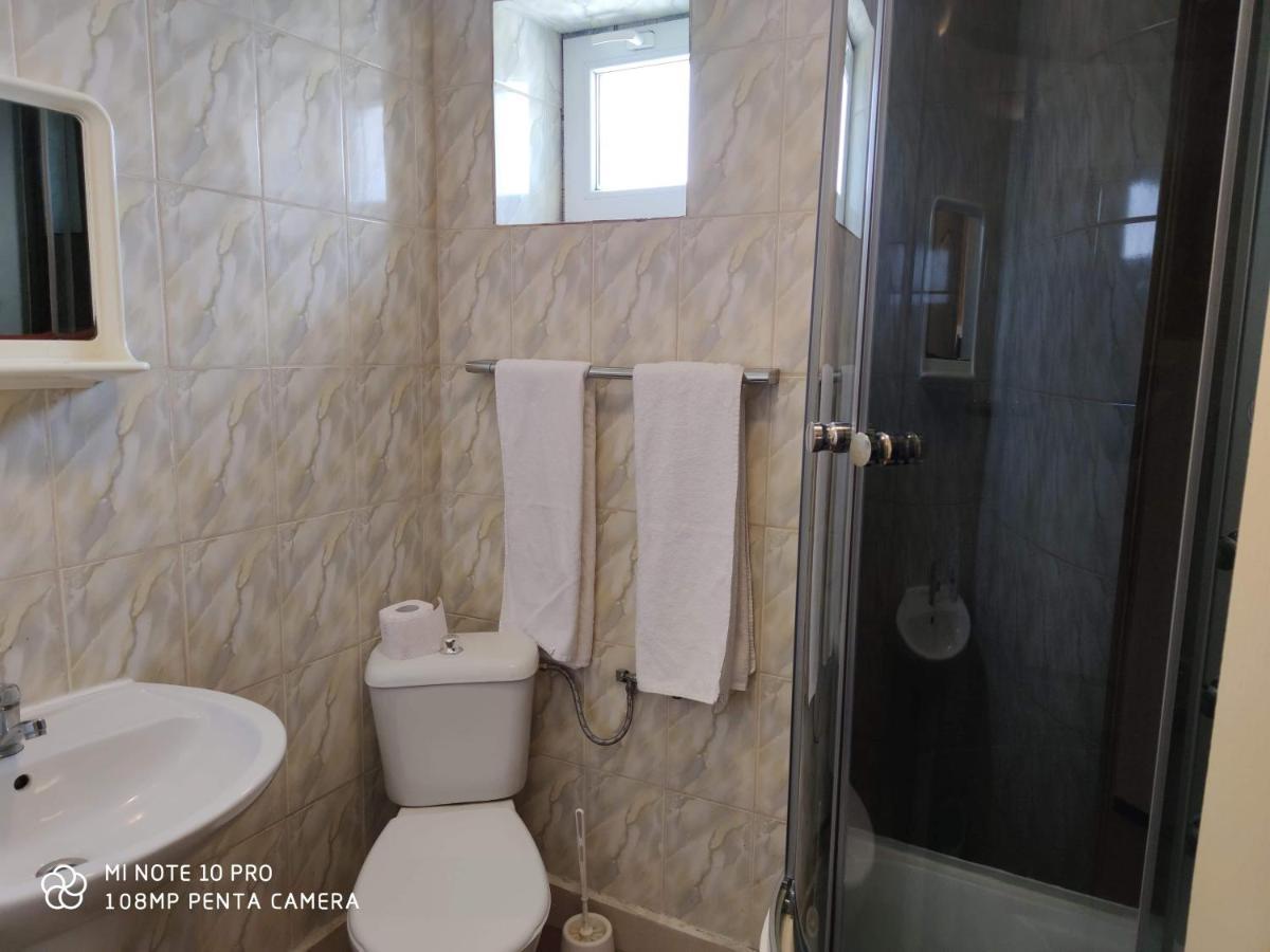 Alfredo Hostel Крайова Экстерьер фото
